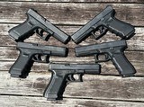 (1) Police Trade Glock 17 Gen 4 9mm 1-17 Round Mag Night Sights - 1 of 5