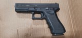 Used Glock 17 Gen 3 9mm - Great Condition - 3 of 5