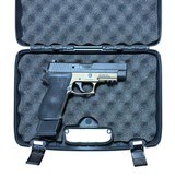 Sig Sauer P220 Combat 45 ACP 4