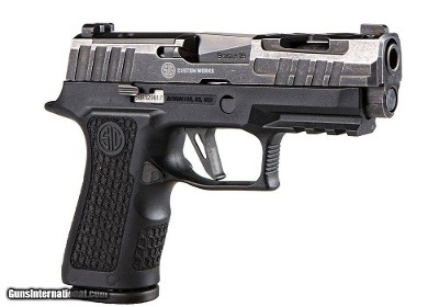 Sig Sauer Custom Works P320 X-Compact 9mm Spectre P320V001