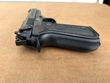 Beretta 92FS 9mm – Classic Full Size DA/SA, Made in USA, 10rd Mag - 4 of 7