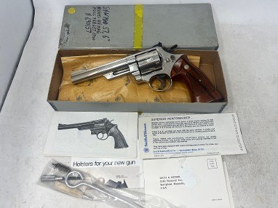 Smith & Wesson Model 57 – .44 Magnum, Nickel Finish, 6