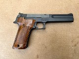 Smith & Wesson Model 422 – .22 LR Semi-Auto Target Pistol, 6