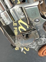 Colt Python .357 Magnum – Custom Engraved Rosewood Pearl Limited Edition - 10 of 13