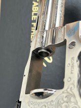 Colt Python .357 Magnum – Custom Engraved Rosewood Pearl Limited Edition - 9 of 13