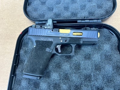 Salient Arms International Glock 19 Tier 1 – Gold Barrel, Trijicon RMR, Custom Stipple