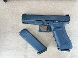 Glock 17 Gen4 ZEV Technologies Custom 9mm – Gold Barrel, ZEV Slide & Trigger - 8 of 8