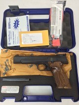 Smith & Wesson Model 41 22 LR 5.5
