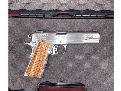Kimber Stainless Raptor II .45 ACP – Custom Shop 1911 with Scaled Serrations
