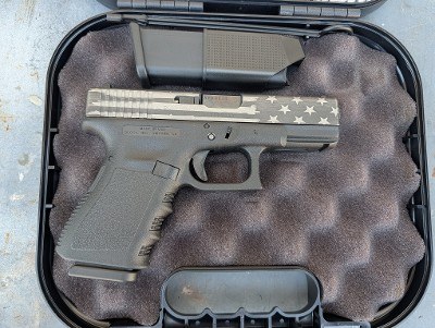 Glock 19 Gen 3 9mm 15+1 Elite Titanium American Flag UI1950203ETBF - Image 1 of 3
