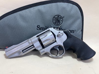 Smith & Wesson Model 627 Pro Series – .357 Magnum Stainless 4” Revolver