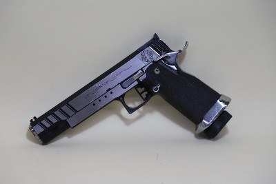 Infinity Firearms SVI 2011 – .40 S&W Competition Pistol (Two-Tone, Weighted Dust Cover, Brass Barrel)