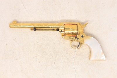 Colt Single Action Army .45 Colt – Jeff Flannery Engraved, Gold Finish, Mother-of-Pearl Grips