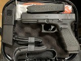 Used Glock 17 Gen 4 9mm 17 rd night sights - good condition - 1 of 2