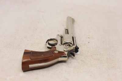Smith & Wesson Model 19-4 .357 Magnum – 6