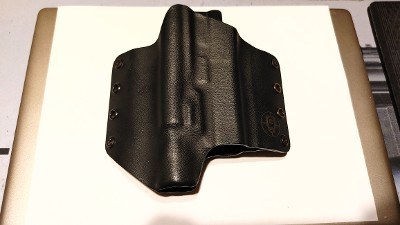 Pre-owned Blackpoint Tactical Glock 19 OWB RH Draw Holster X300U-A RDS Cut - Image 1 of 2
