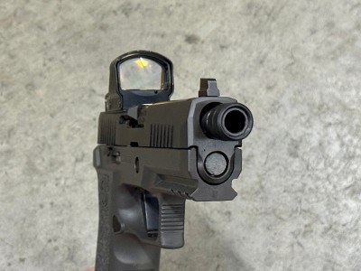 Sig Sauer P320 X-Carry Legion 9mm Threaded Leupold DeltaPoint Pro DPP - Image 9 of 11