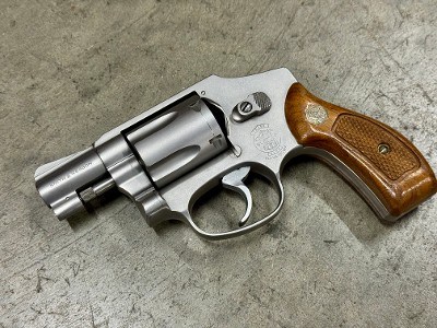 Smith & Wesson Model 640 J-Frame 38 Special Stainless 1990 S&W 5 Shot - Image 2 of 10