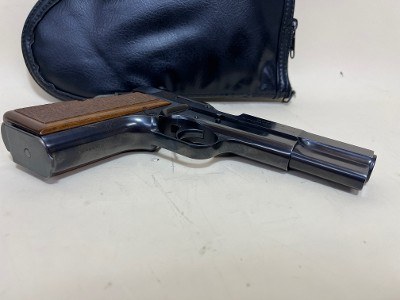 Browning Hi-Power 9mm Pistol – Made in Belgium, Blued Finish, Wood Grips - Image 4 of 9