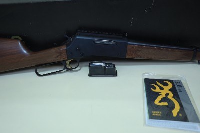 Browning BLR Lightweight – .308 Win Lever-Action, Detachable Magazine, Walnut Stock, With Box - Image 4 of 5