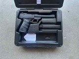 Used Browning Buck Mark Camper URX 22 LR 051433490 - Image 1 of 7