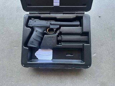 Used Browning Buck Mark Camper URX 22 LR 051433490 - Image 1 of 7