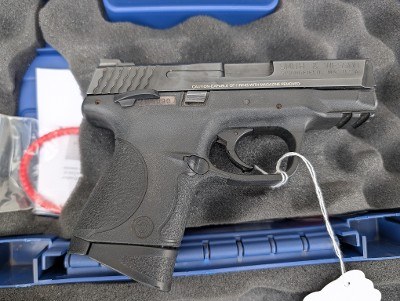 Pre-owned Smith & Wesson M&P9C 9mm 3.5