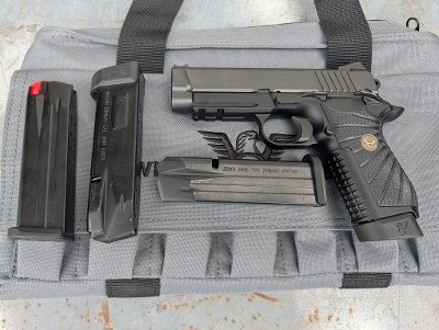 Pre-owned Wilson Combat EDCX9 Experior 9mm 4 Mags - Image 2 of 5