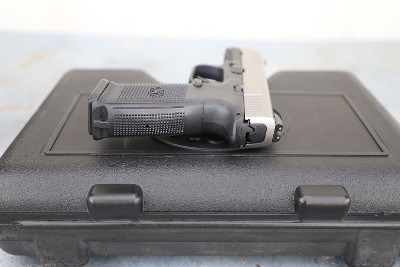 FN FNS-40 .40 S&W Pistol – Two-Tone Black/Silver, 14-Round Capacity, Night Sights - Image 4 of 8