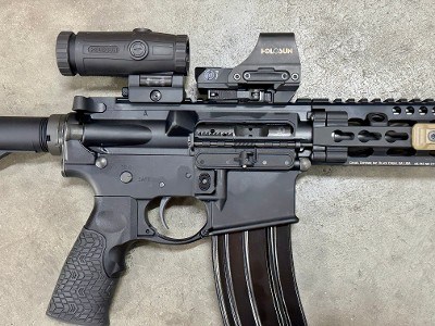 Daniel Defense DDM4 V11 LW 16