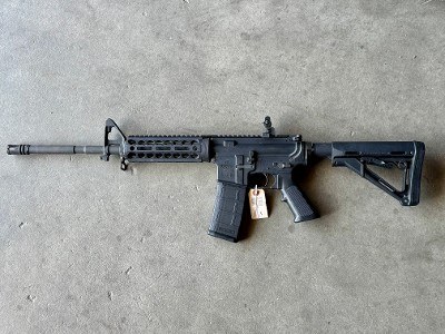 Bushmaster XM-15 E2S 5.56 16