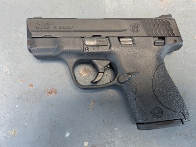 Pre-owned Smith & Wesson M&P40 Shield 40 S&W 3.1