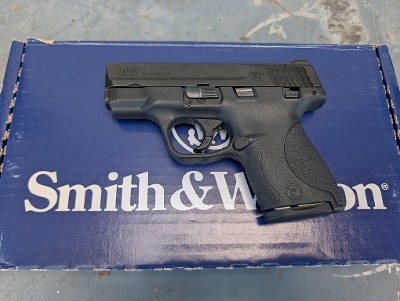 Pre-owned Smith & Wesson M&P40 Shield 40 S&W 3.1