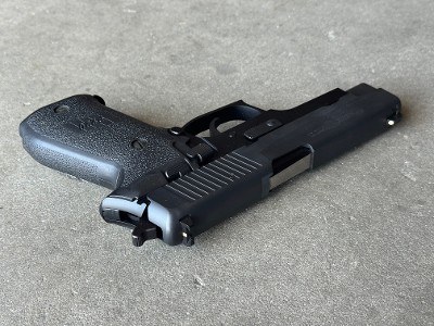 Sig Sauer P220 45 ACP 4.4