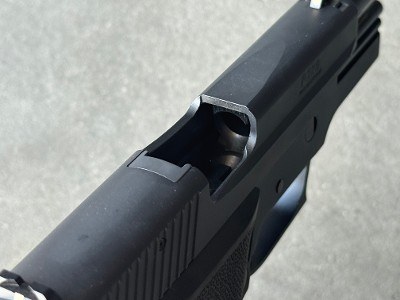 Sig Sauer P220 45 ACP 4.4