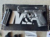 Smith & Wesson M&P9 M2.0 Compact 4