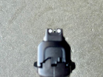 Smith & Wesson M&P9 M2.0 Compact 4