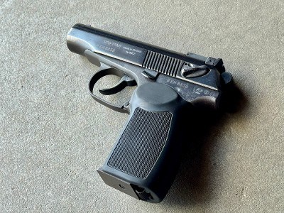 Russian IMEX Makarov 380 ACP IJ70-17AH B-West Import IJ70 Baikal - Image 4 of 10