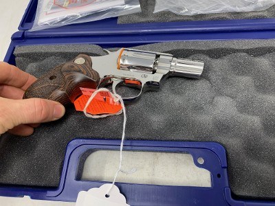 Colt Bright Stainless Cobra Revolver 38 Spl 2