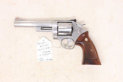 Smith & Wesson Model 629-1 .44 Magnum 6