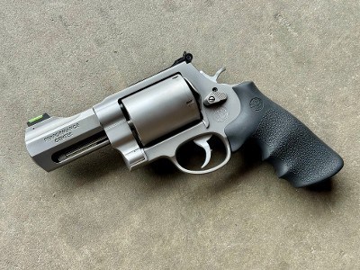 Smith & Wesson Model 500 Performance Center 3.5