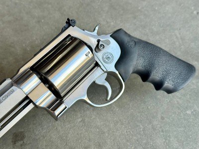 Smith & Wesson 460XVR Hunter Performance Center 14
