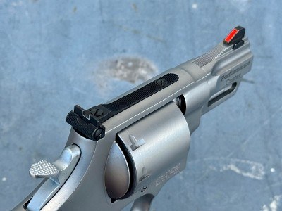 Smith & Wesson Model 627 Performance Center 357 Mag 2 5/8