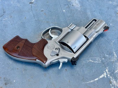 Smith & Wesson Model 627 Performance Center 357 Mag 2 5/8