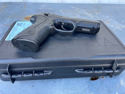 Beretta PX4 Storm – .40 S&W, Full Size, Beretta Certified Used (Y-Gun) - Image 3 of 7