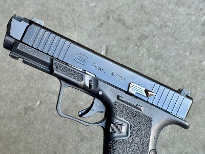 Glock 19 Gen 5 FS 9mm 15rd Radian Ramjet Nomad 9X Frame Original Case - Image 5 of 14