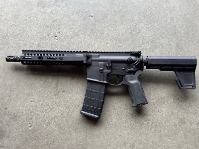 FoldAR FLDR-15 Compact 223 Wylde / 5.56 9