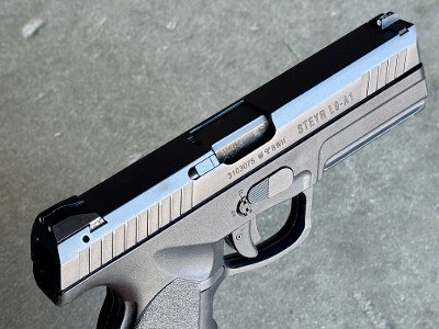 Steyr L9-A1 9mm 4.5