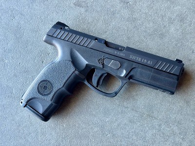 Steyr L9-A1 9mm 4.5