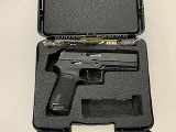 SIG P320 Full size 9mm Night Sites 1 MAG USED 320 320F-9-BSS - Image 1 of 3